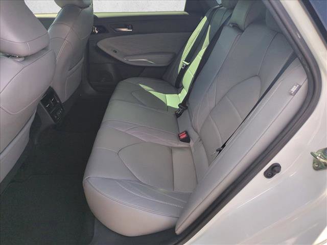 Used 2020 Toyota Avalon Limited w/ Advanced Safety Package image 19