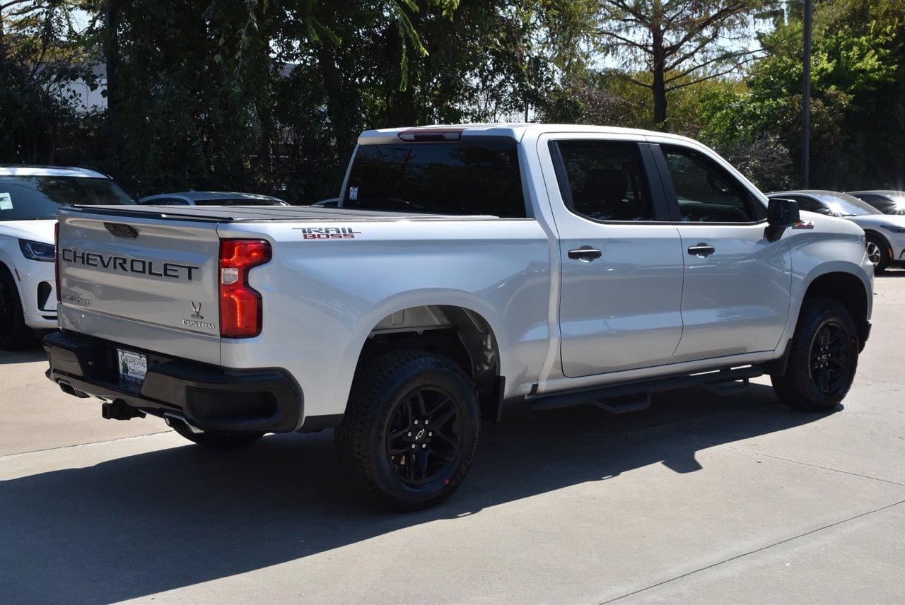 Used 2021 Chevrolet Silverado 1500 Custom Trail Boss AWD/4WD image 7