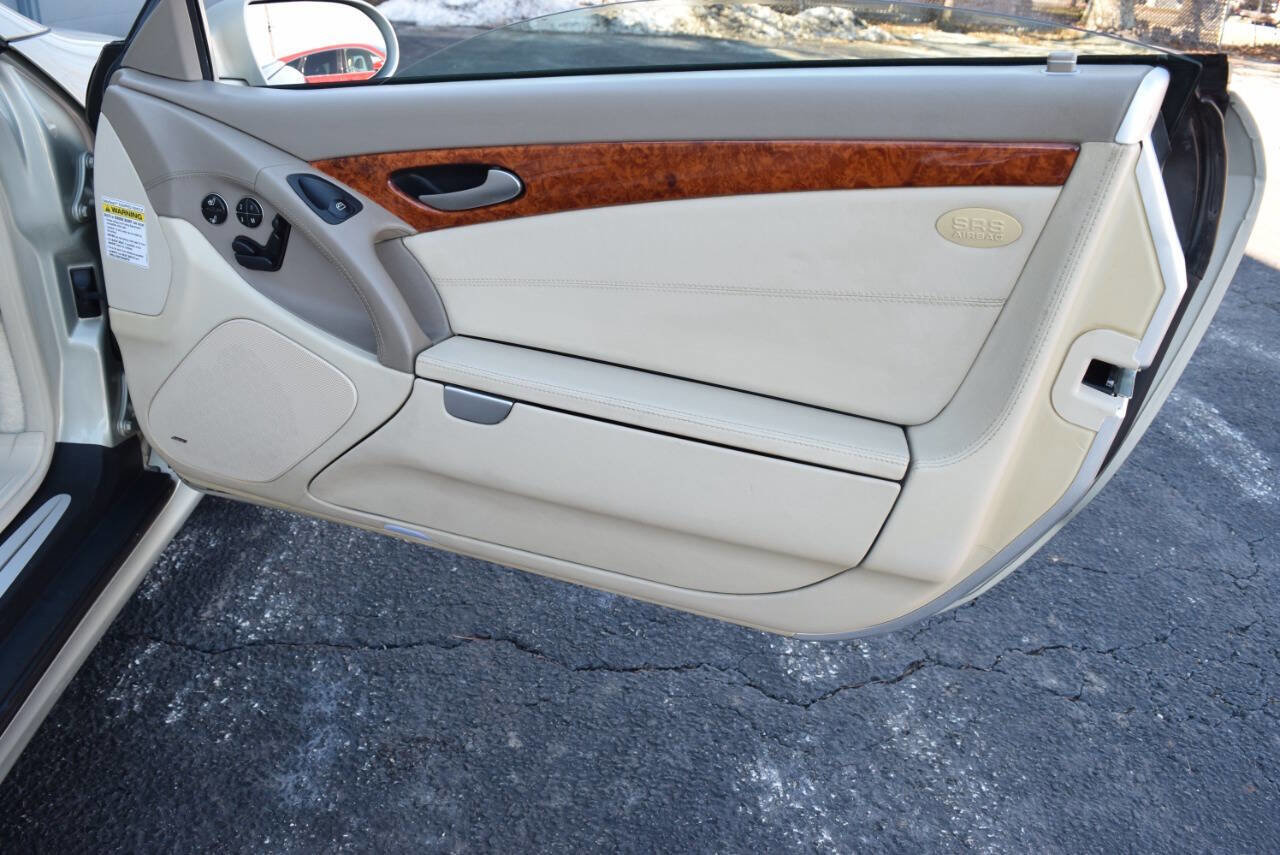 Used 2005 Mercedes-Benz SL 500 image 41