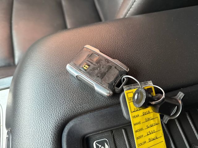 Used 2018 GMC Sierra 1500 SLT image 31