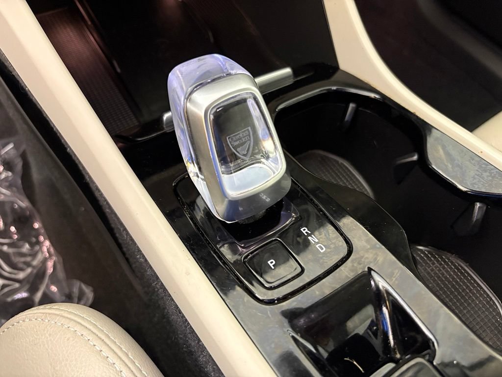 Used 2024 Volvo XC40 B5 Plus w/ Climate Package AWD/4WD image 76