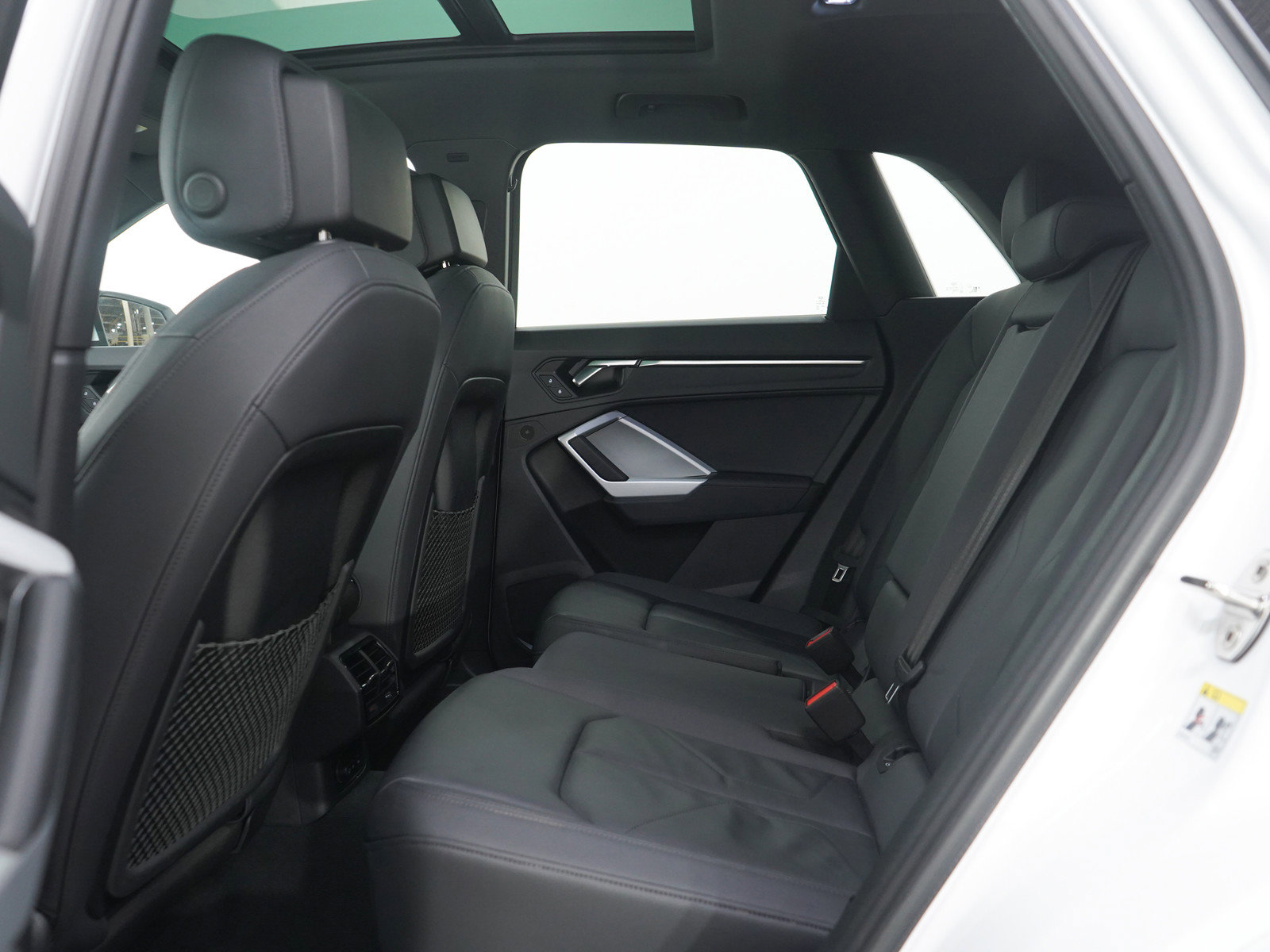 Used 2025 Audi Q3 2.0T Premium image 19