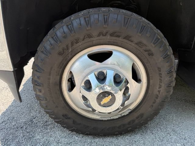 Used 2015 Chevrolet Silverado 3500 LTZ w/ Duramax Plus Package AWD/4WD image 9