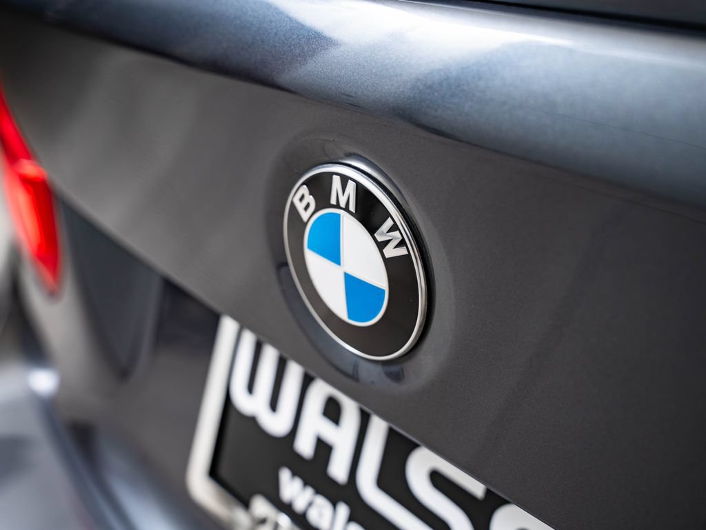 Used 2018 BMW M3 RWD image 18