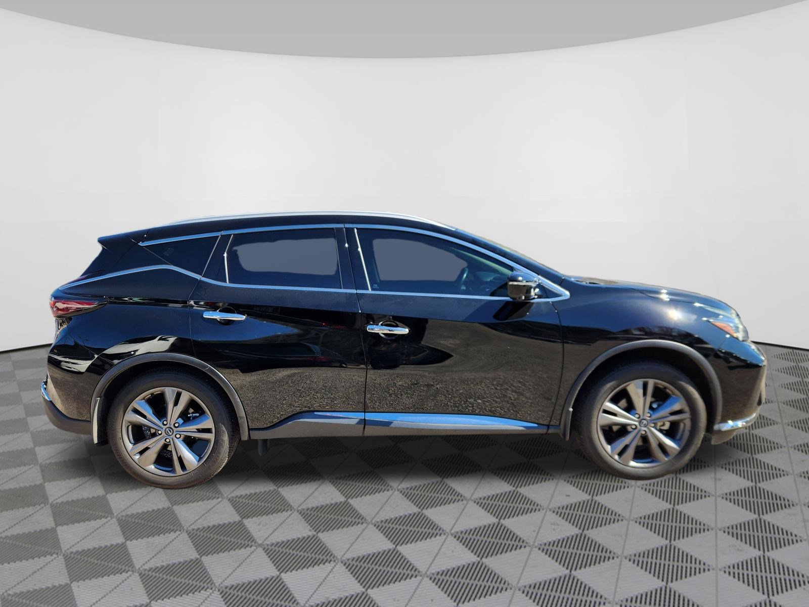 Certified 2024 Nissan Murano Platinum w/ Cargo Package image 6