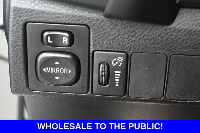 Used 2018 Toyota Corolla LE FWD image 13