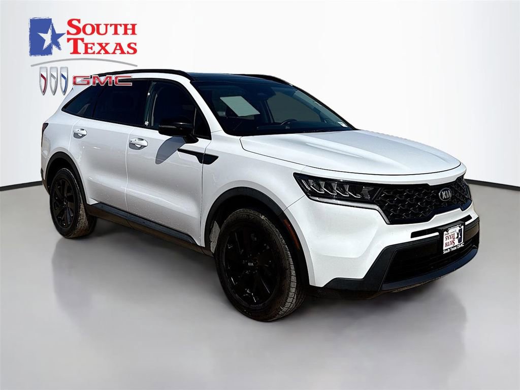 Used 2021 Kia Sorento S w/ Panoramic Sunroof Package