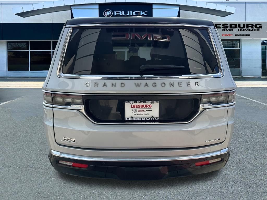 Used 2022 Jeep Grand Wagoneer Series I w/ Flexible Seating Group AWD/4WD image 6