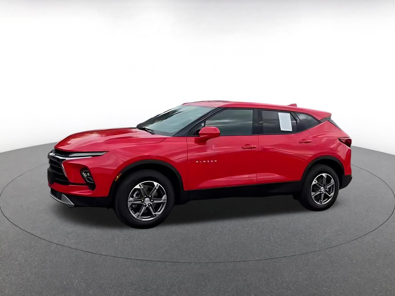 Used 2026 Chevrolet Blazer LT AWD/4WD image 8