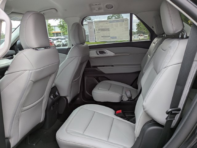 New 2026 Ford Explorer Active w/ Active Comfort Package RWD image 14
