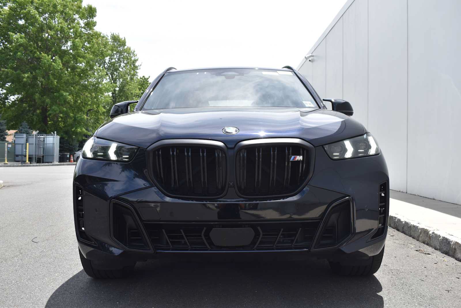 Used 2024 BMW X5 M60i w/ Executive Package AWD/4WD image 2