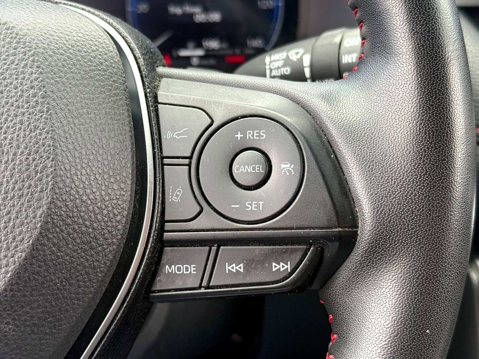 Used 2023 Toyota RAV4 XSE w/ Premium Package AWD/4WD image 26