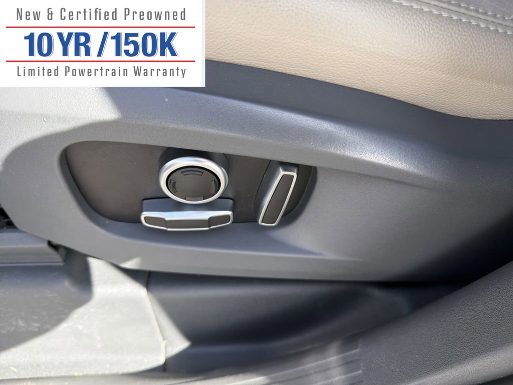 Used 2024 Land Rover Defender 130 S image 17