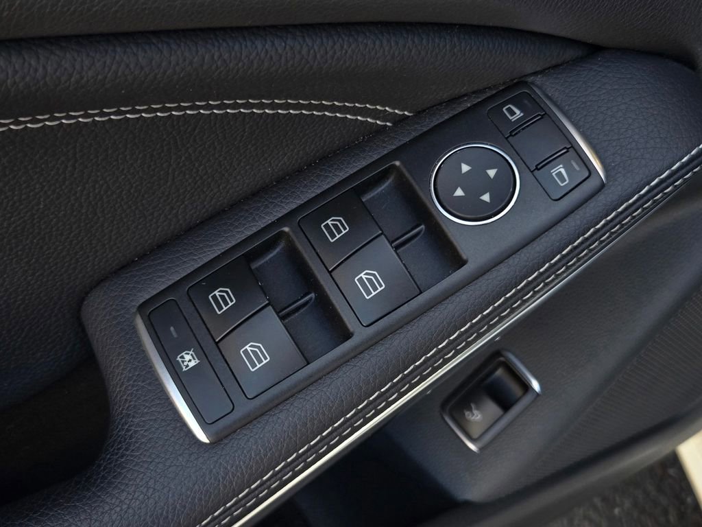 Used 2018 Mercedes-Benz CLA 250 image 12