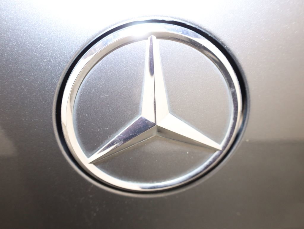 Used 2023 Mercedes-Benz EQS 580 4MATIC SUV w/ Exclusive Trim Package image 62