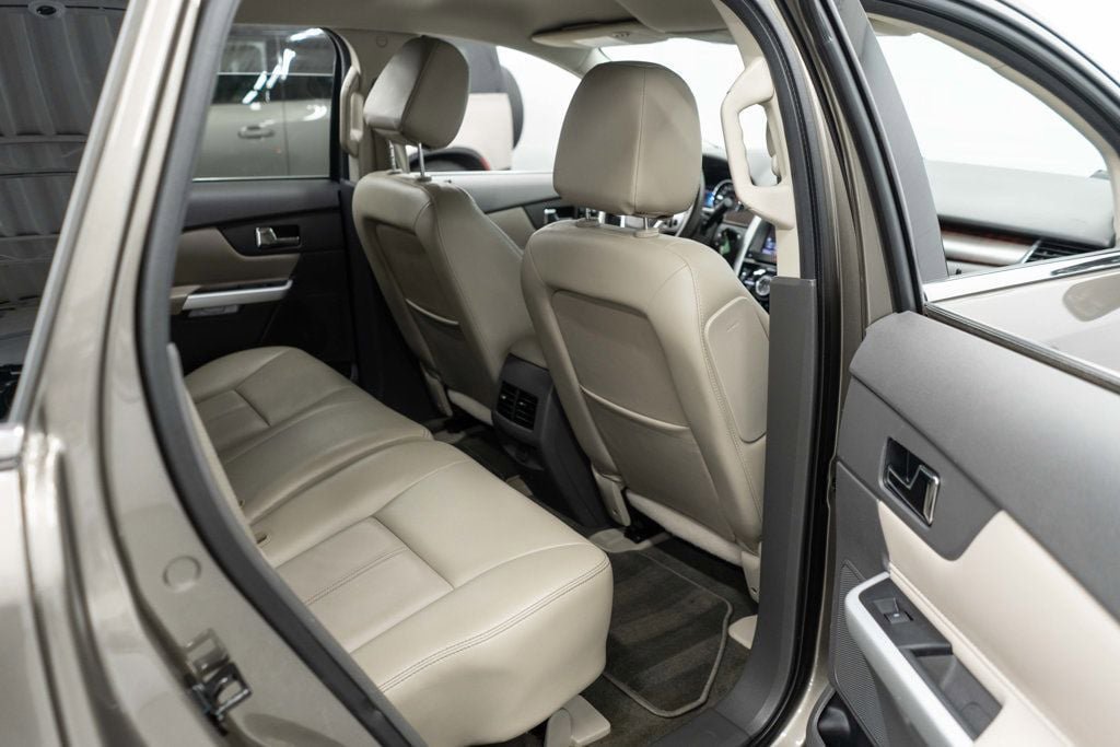 Used 2013 Ford Edge Limited AWD/4WD image 12