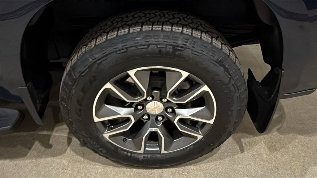 Used 2022 Chevrolet Silverado 1500 LT image 10