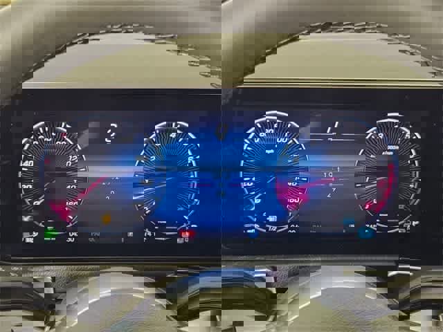 Used 2025 Mercedes-Benz GLB 250 GLB 250 image 34