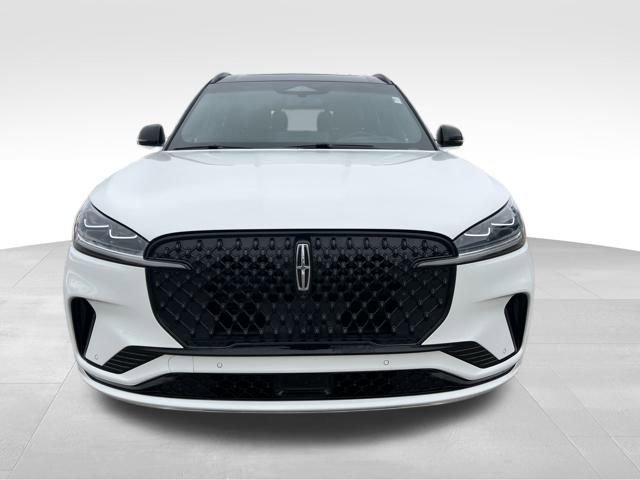 Used 2025 Lincoln Aviator Black Label w/ Black Label Special Edition image 3