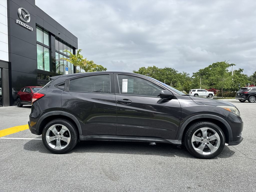 Used 2017 Honda HR-V LX image 23