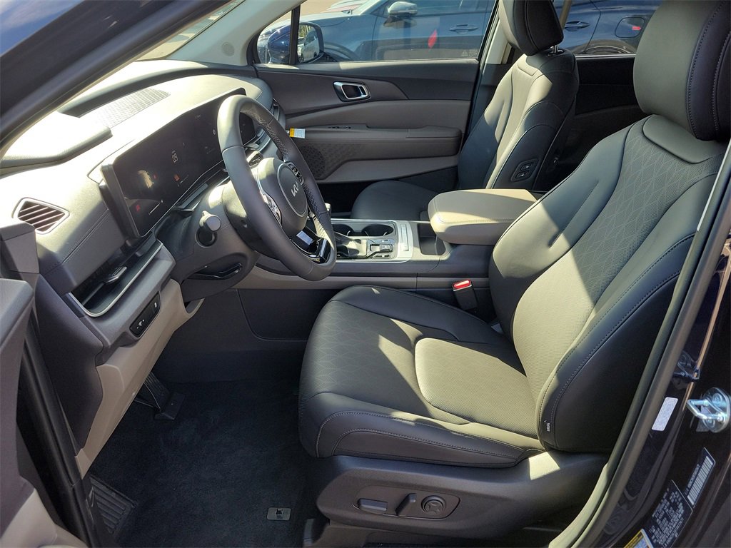 New 2026 Kia Carnival EX image 22