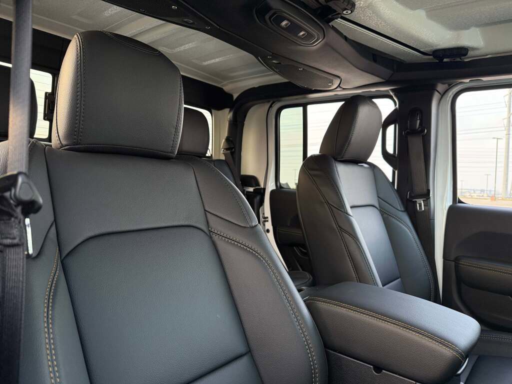 New 2026 Jeep Gladiator Sport image 20