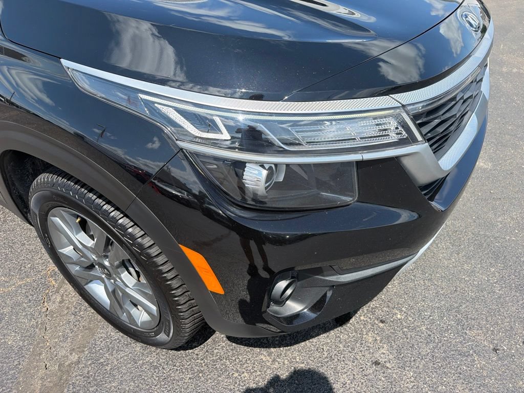 Used 2021 Kia Seltos S AWD/4WD image 11