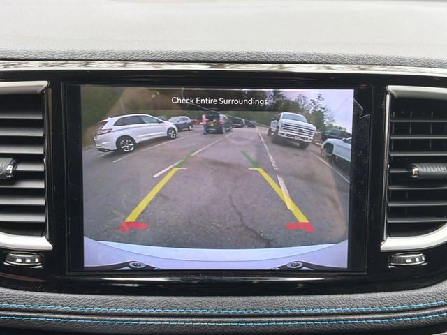 Used 2021 Chrysler Pacifica Touring-L AWD/4WD image 23