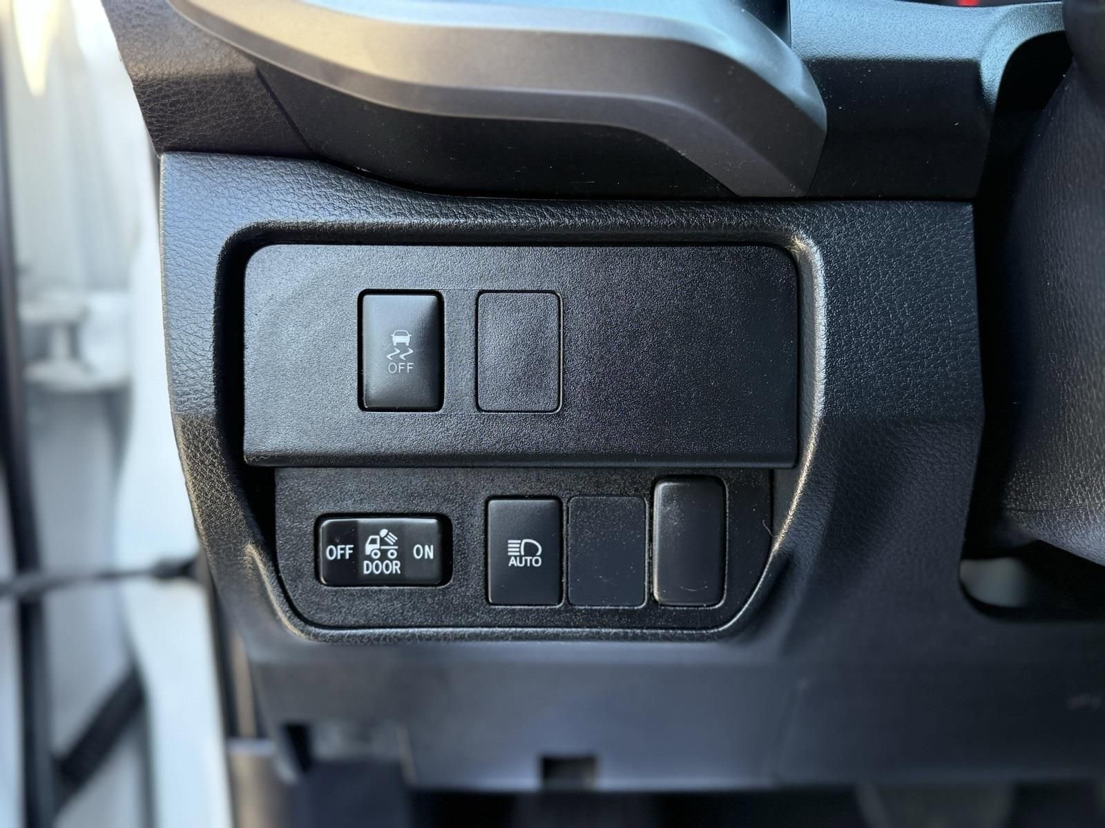 Used 2021 Toyota Tacoma SR5 image 32