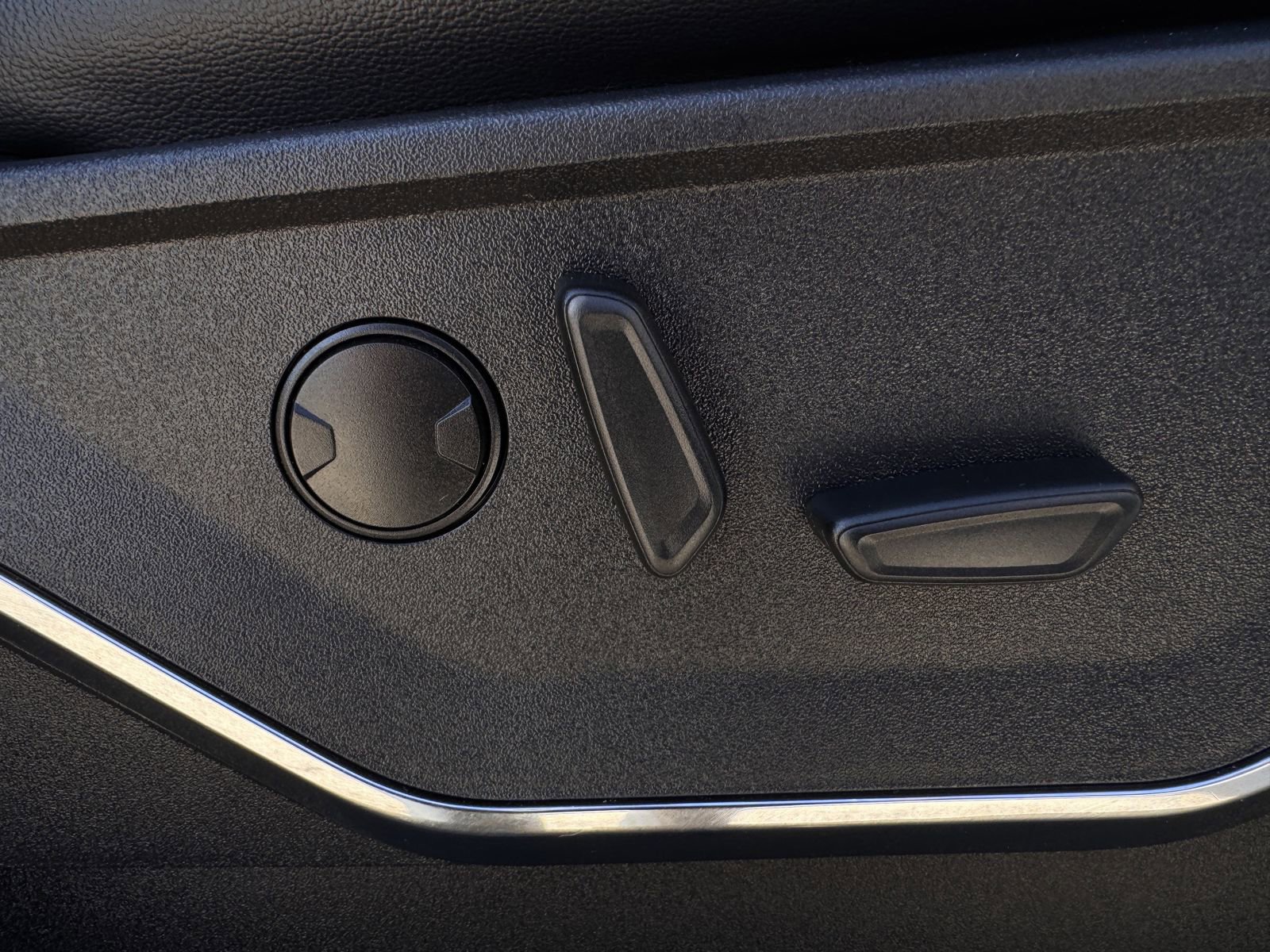 Used 2024 Ford F250 Lariat w/ Lariat Ultimate Package image 30