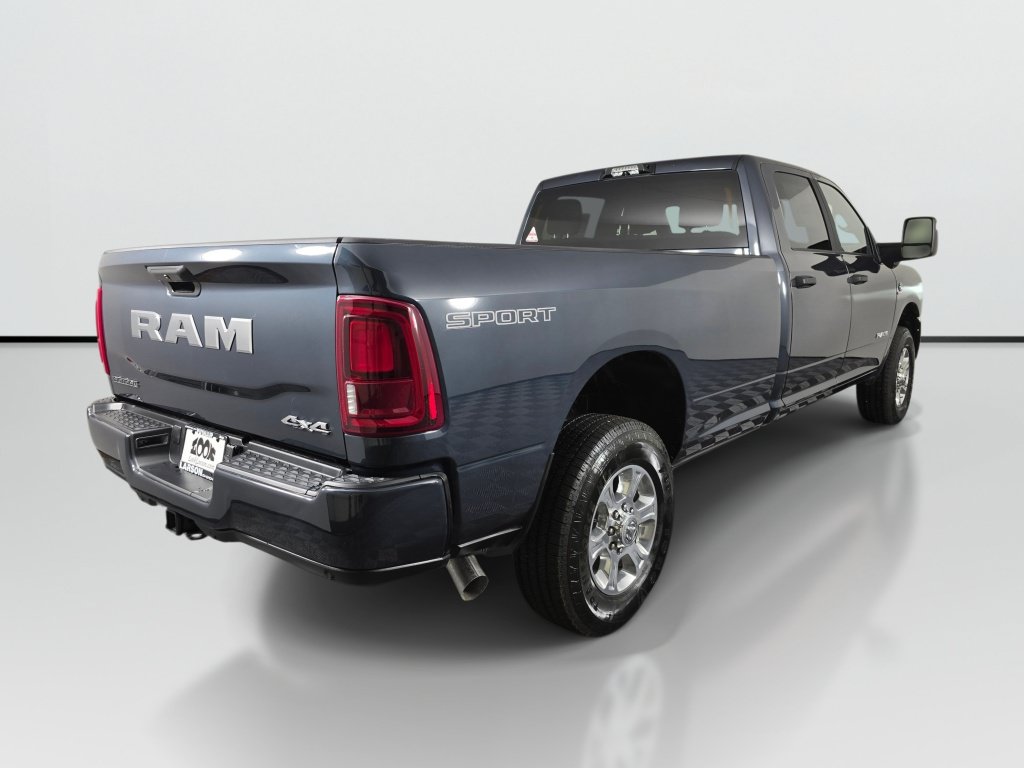 New 2026 RAM 3500 Big Horn AWD/4WD image 4