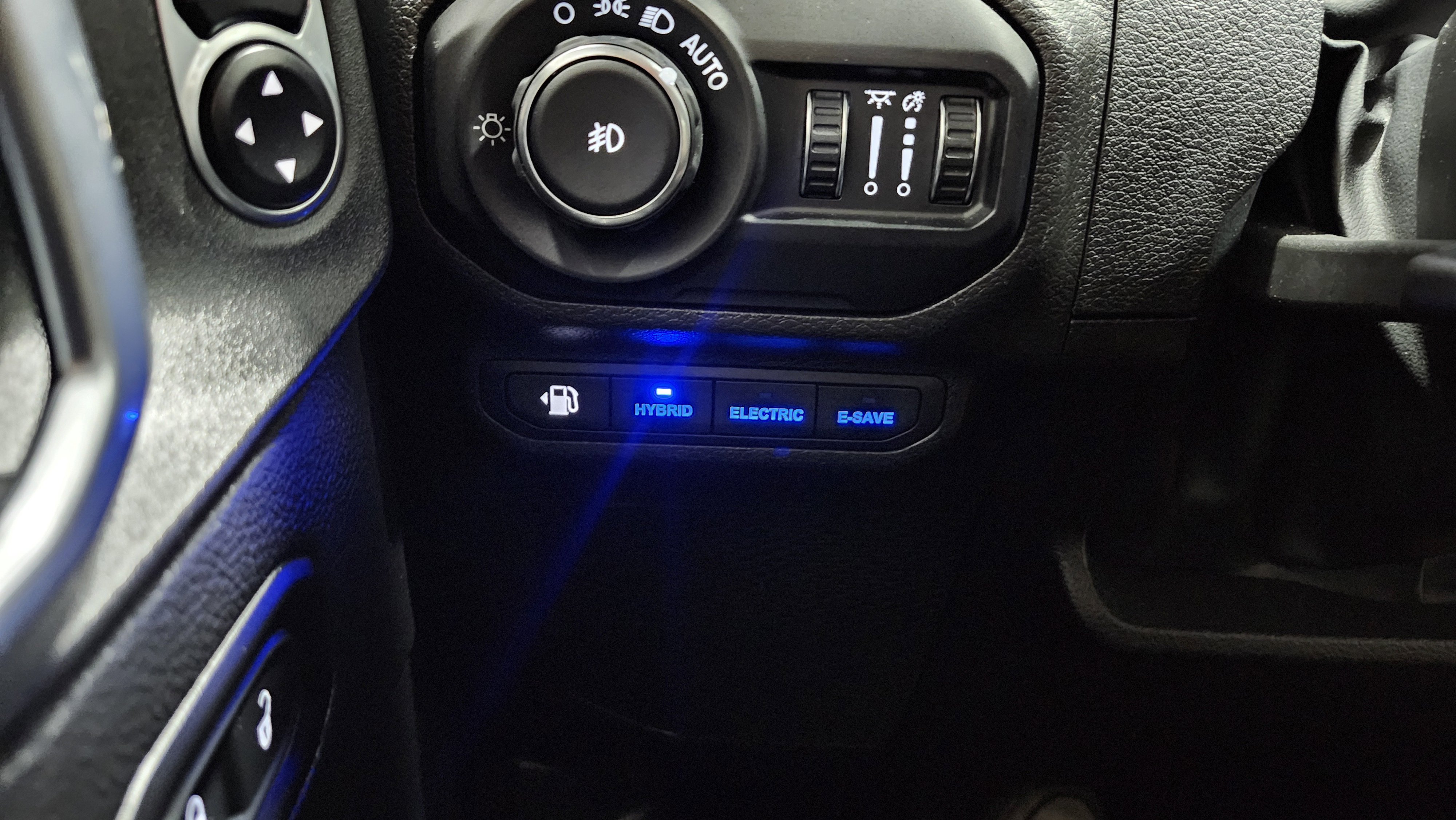 Used 2021 Jeep Wrangler Unlimited Sahara w/ Cold Weather Group image 32