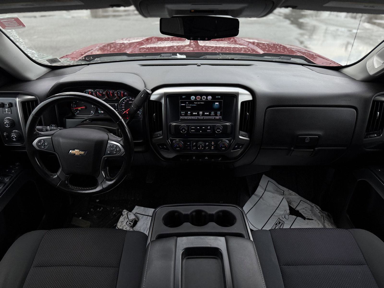 Used 2018 Chevrolet Silverado 1500 LT w/ All Star Edition image 22