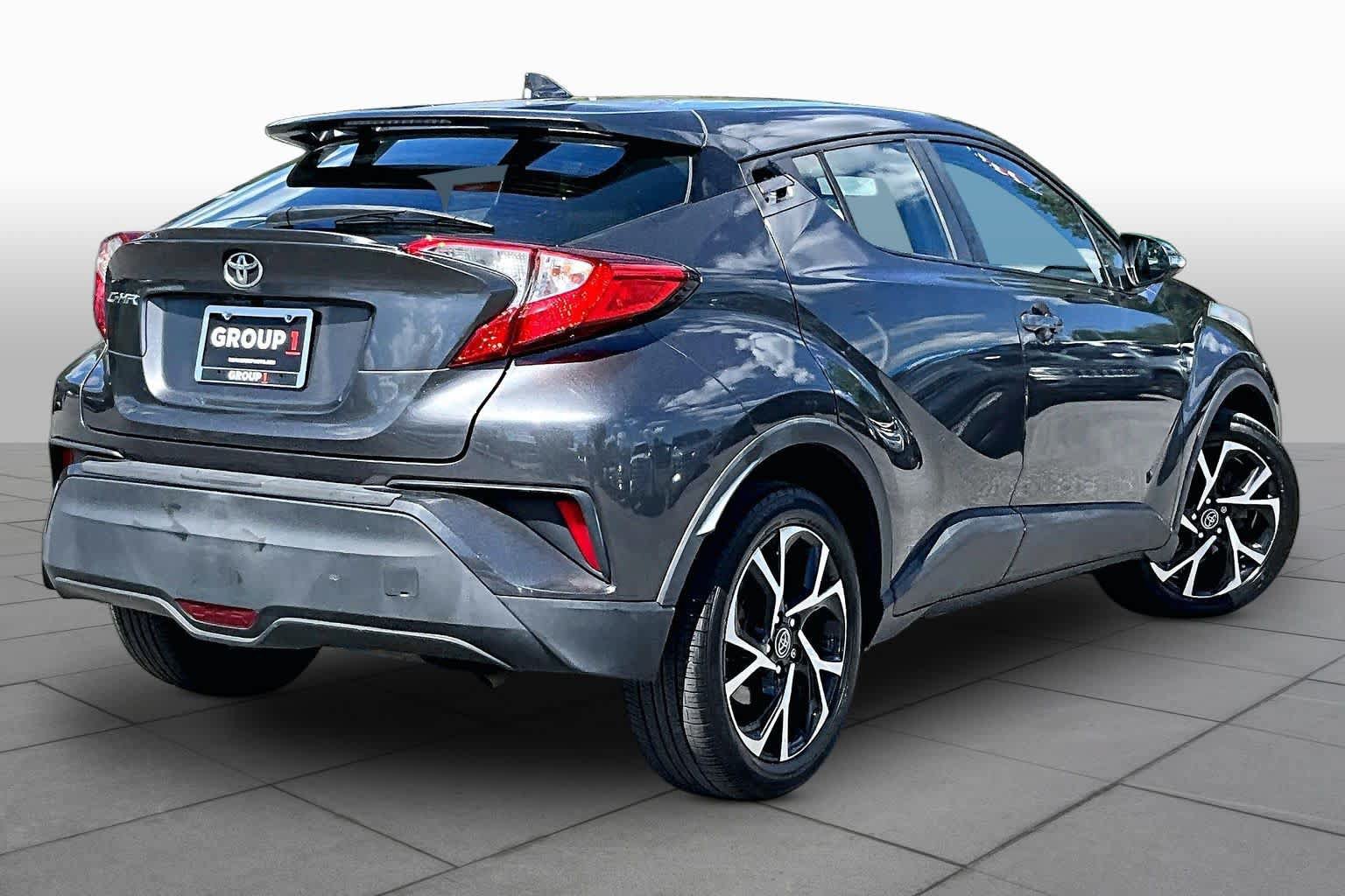 Used 2018 Toyota C-HR XLE FWD image 13