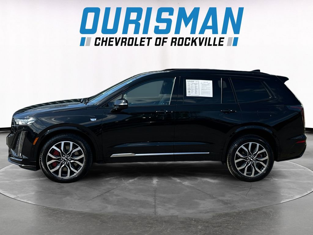 Used 2025 Cadillac XT6 Sport w/ Technology Package AWD/4WD image 3