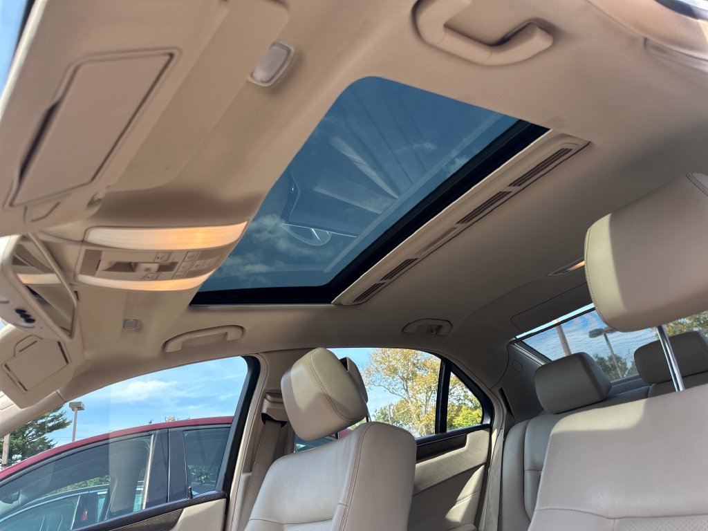 Used 2016 Mercedes-Benz E 350 4MATIC Sedan image 39