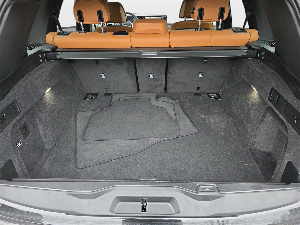 Used 2025 BMW X5 M60i w/ Climate Comfort Package image 14