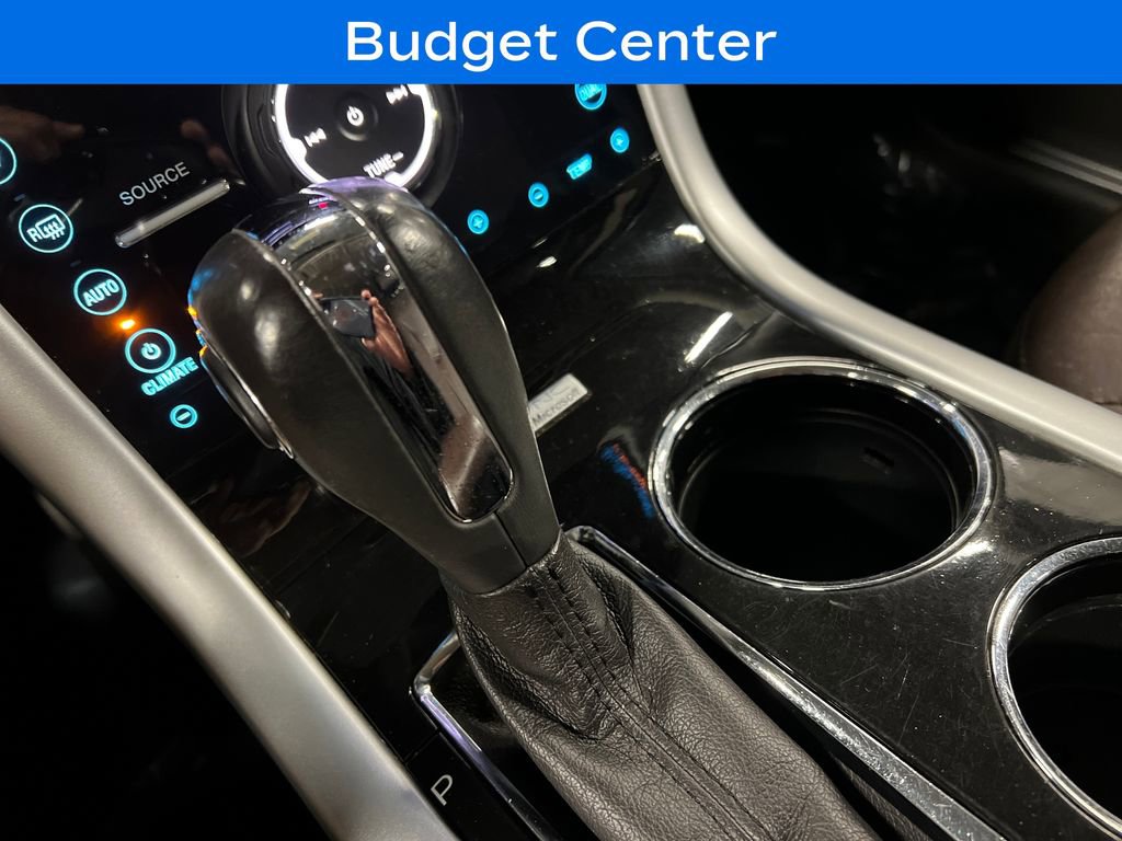 Used 2013 Ford Edge Limited AWD/4WD image 23