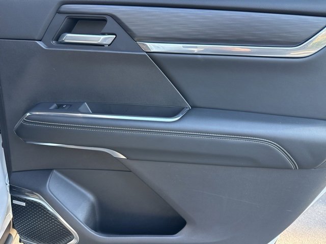 Used 2025 GMC Acadia Elevation image 28