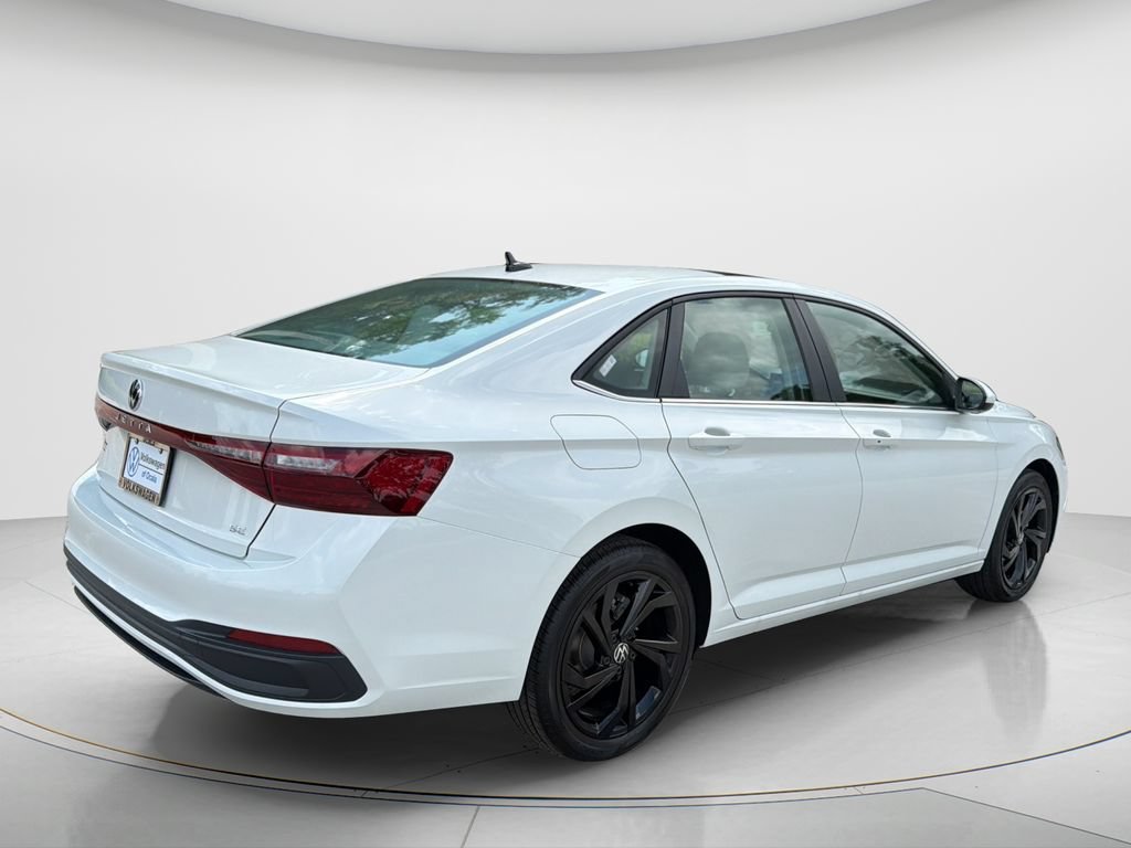 New 2026 Volkswagen Jetta SE FWD image 5