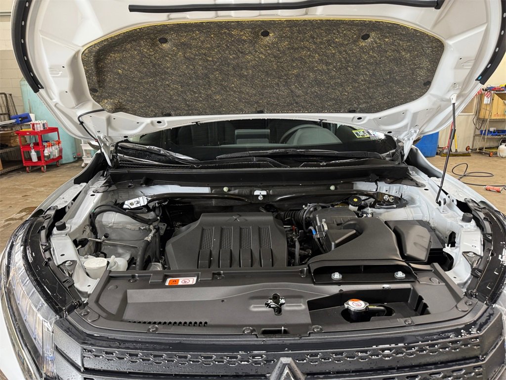 New 2026 Mitsubishi Eclipse Cross ES image 25