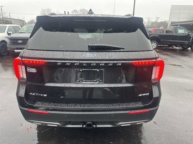 New 2026 Ford Explorer Active w/ Active Comfort Package image 3