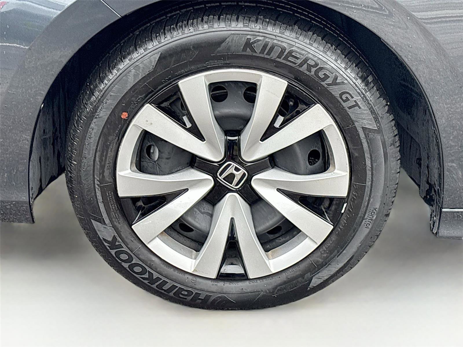 Certified 2024 Honda Civic LX image 32