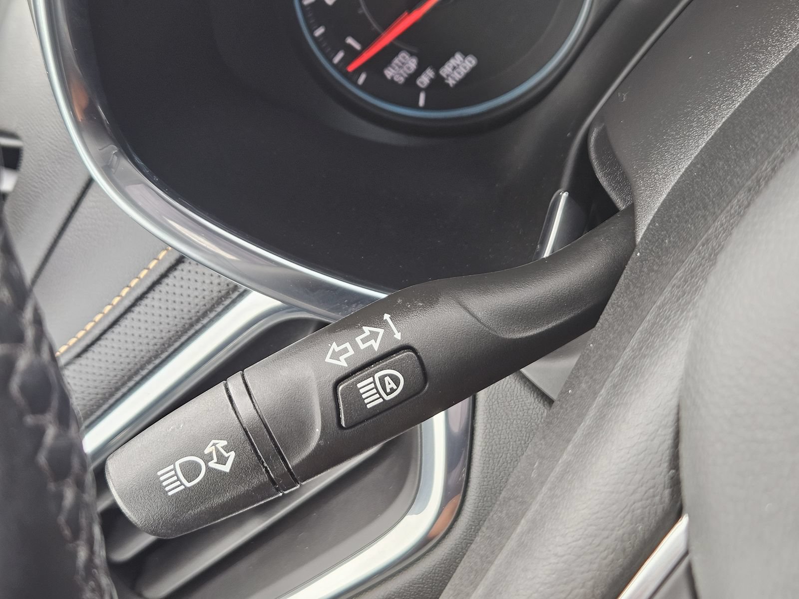 Certified 2023 Chevrolet Equinox Premier FWD image 27