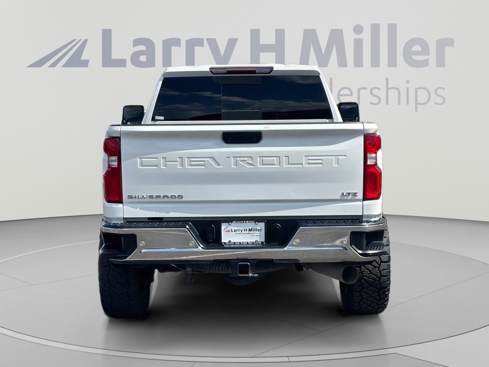 Used 2022 Chevrolet Silverado 2500 LTZ w/ LTZ Texas Edition AWD/4WD image 5