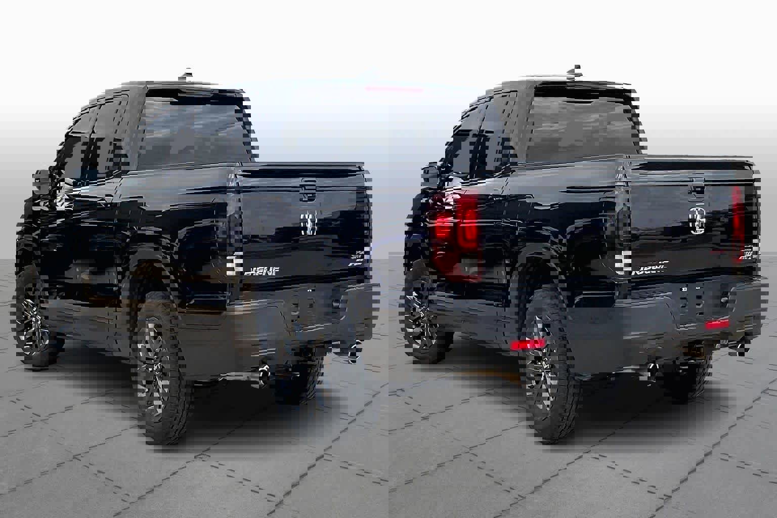 Used 2023 Honda Ridgeline Sport image 13