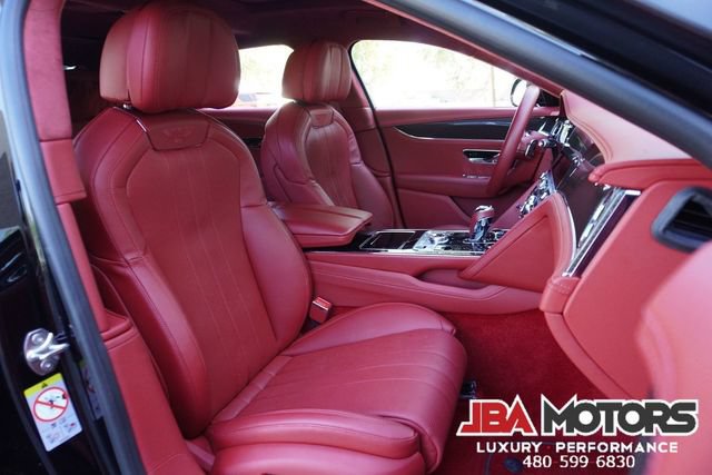 Used 2023 Bentley Flying Spur Plug-In Hybrid AWD/4WD image 9