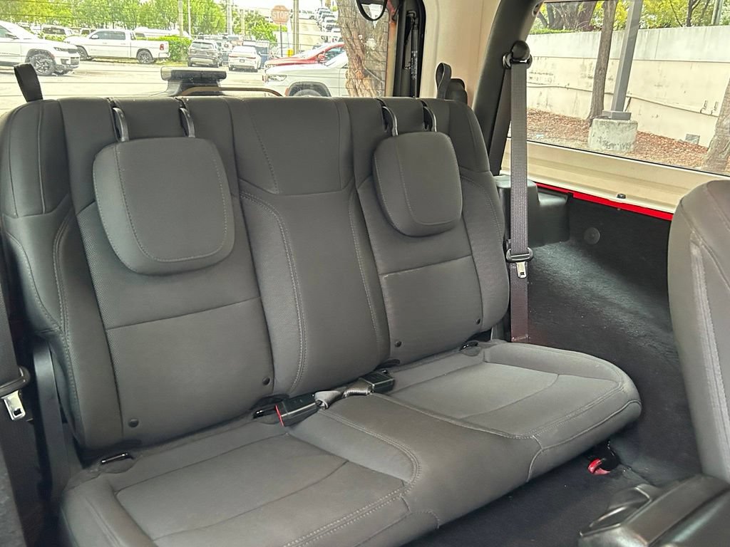 Certified 2019 Jeep Wrangler Sport AWD/4WD image 30