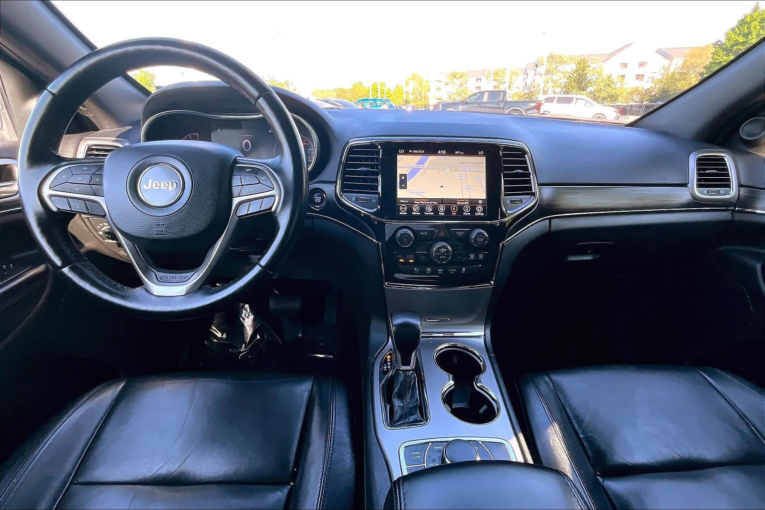 Used 2021 Jeep Grand Cherokee Limited AWD/4WD image 14