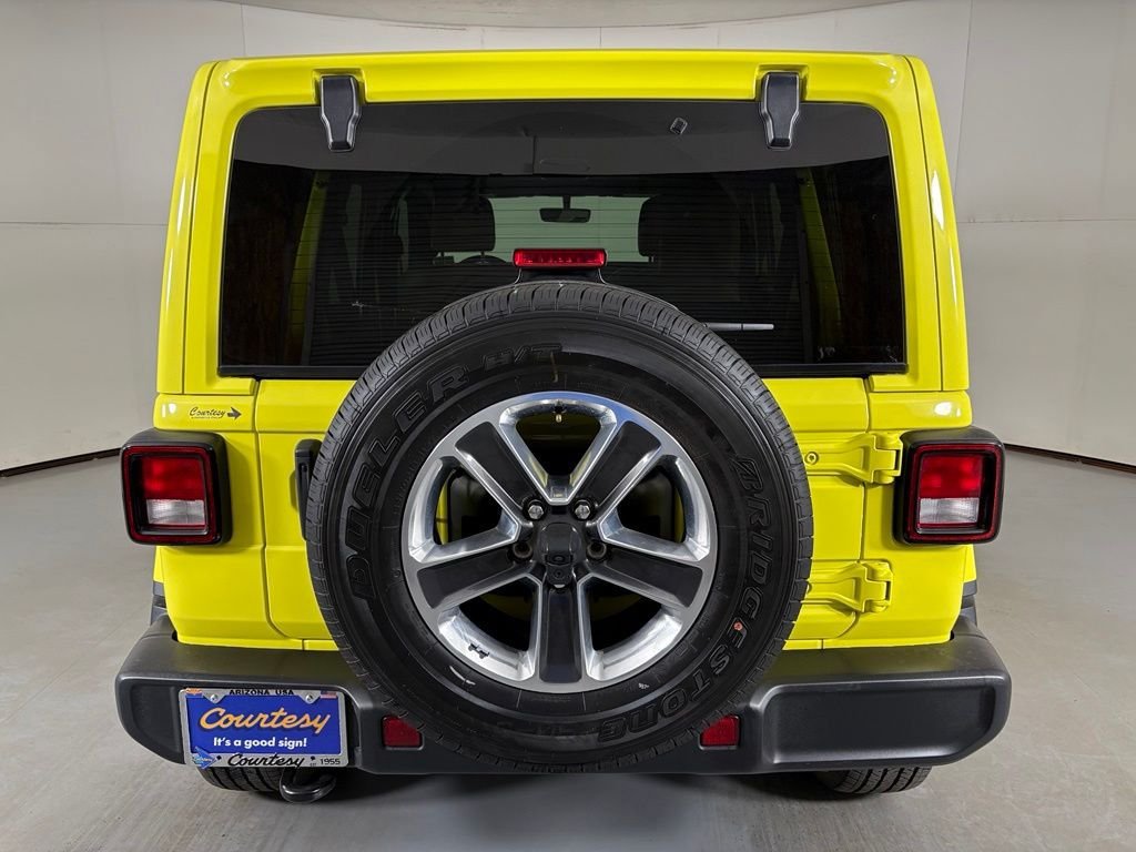 Used 2023 Jeep Wrangler Unlimited Sahara w/ Cold Weather Group AWD/4WD image 7